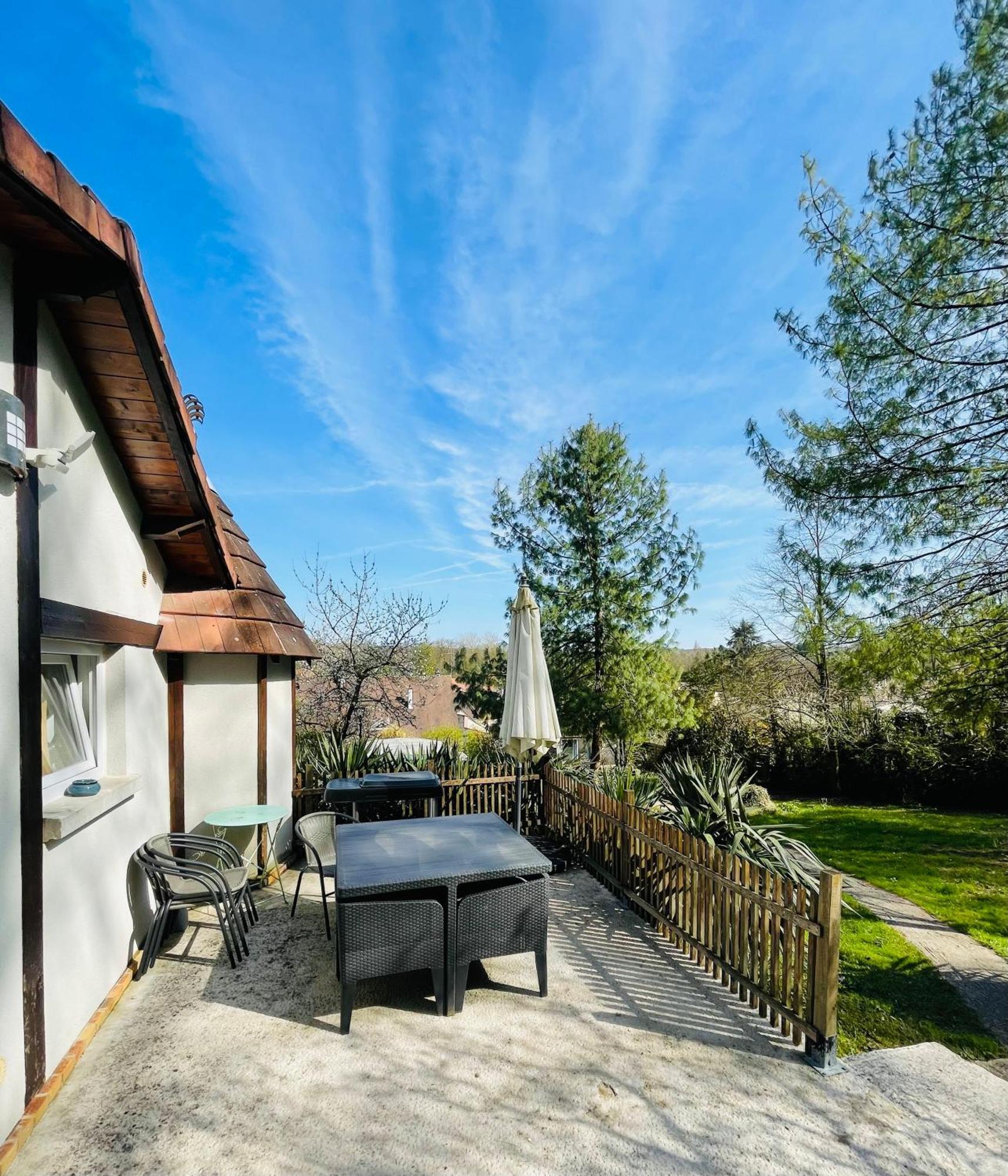 Hotel Ambition Zen Presles Presles  Esterno foto