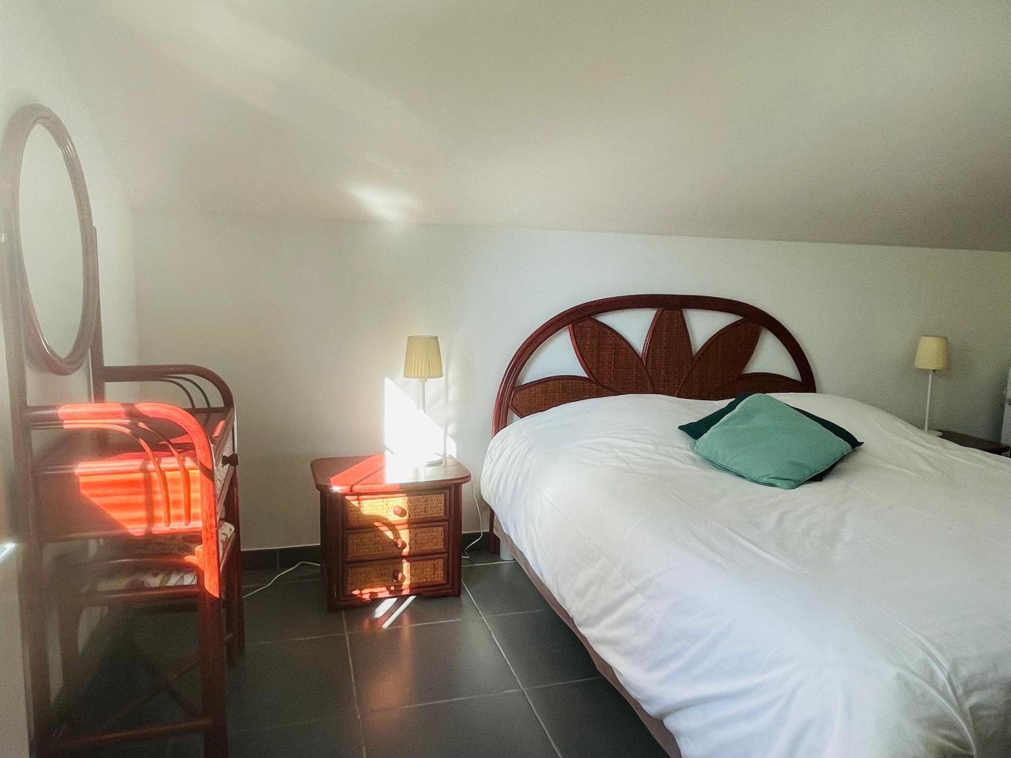 Hotel Ambition Zen Presles Presles  Esterno foto